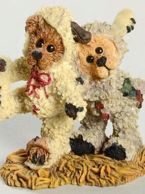 Winkie & Dink as the Lambs - 2409 - Holiday Pageant Series by Boyds Bears BOXED